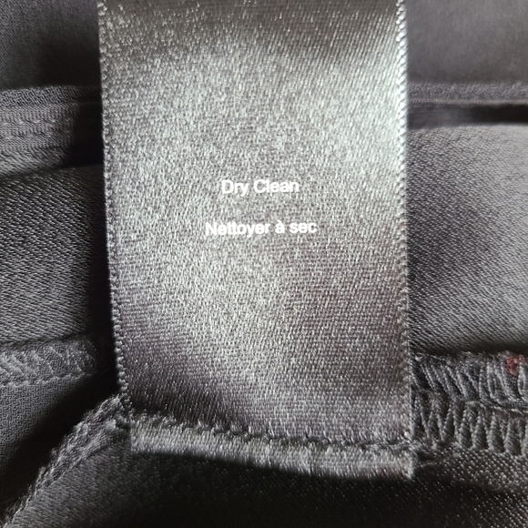 ARITZIA Wilfred Leila Deep V Back Dress in Black - Picture 11 of 14